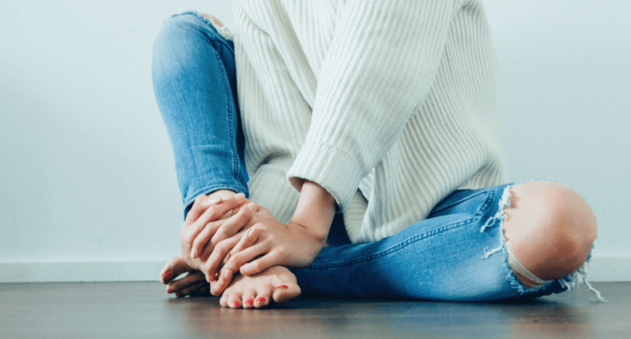 pain when you are running with flat feet