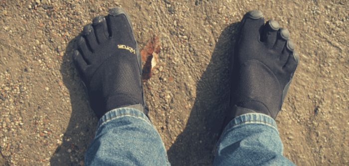 are five finger shoes good for flat feet